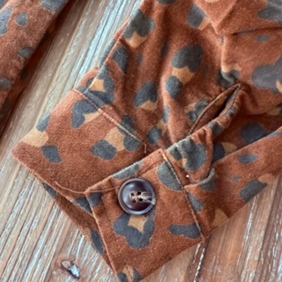 Easel Shacket (S) - Picture 7 of 7